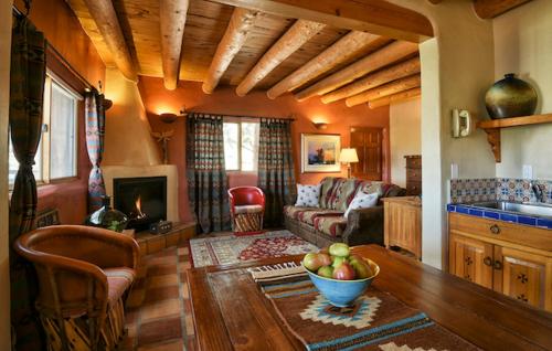 Abiquiu Inn