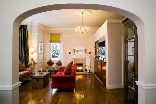 19154491 Windermere Boutique Hotel Spa Suites & Hot Tubs