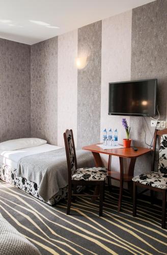 1 twin bed