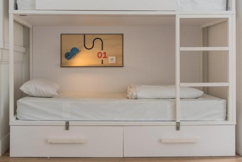 Bunk Bed in 10-Bed Mixed Dormitory Room