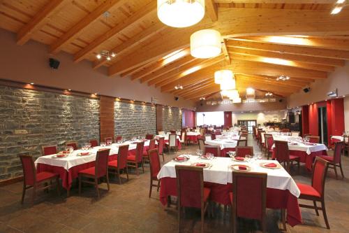 ห้องอาหาร, Hotel Restaurante Revestido in เอสกาโลนา