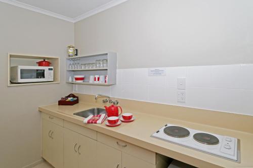 エアポート ハーバー ビュー モテル