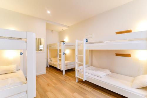SLO Hostel Lyon Saxe Room Type - Bunk Bed in 6-Bed Mixed Dormitory Room