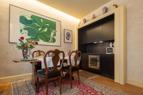 Silver Suite - image 14