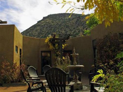 Abiquiu Inn