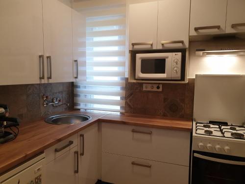 Adri Apartman - image 12