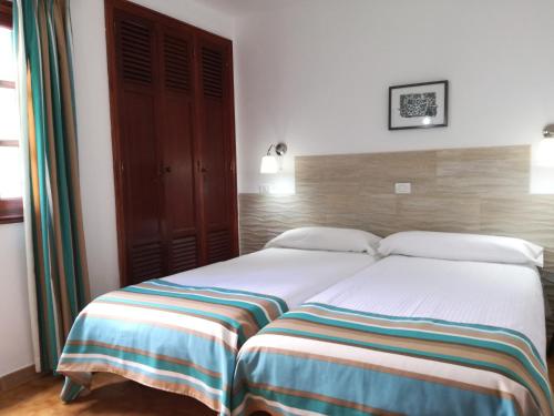 Apartamentos Las Palmeras - image 5