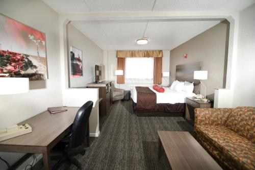 Best Western Plus Sandusky Hotel & Suites