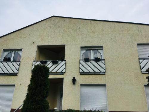 Hotelli välisilme, Ferienwohnung am Nürburgring/Wintersport Arft (Ferienwohnung am Nurburgring/Wintersport Arft) in Acht