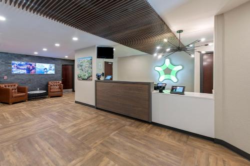 大堂, Extended Stay America Suites - Charlotte - Pineville - Park Rd. in 派恩維爾區