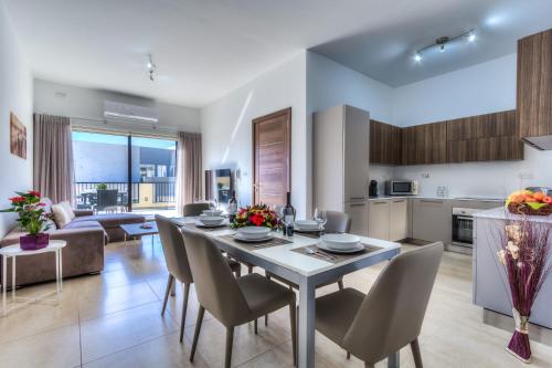 Sunny Modern Apartments 2
