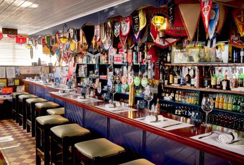 Vaughans Anchor Inn - image 19