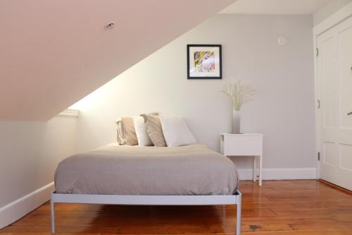 Downtown Beacon Hill, Convenient, Comfy Studio #14 in Boston, USA
