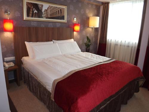 Hotel Ambasador
