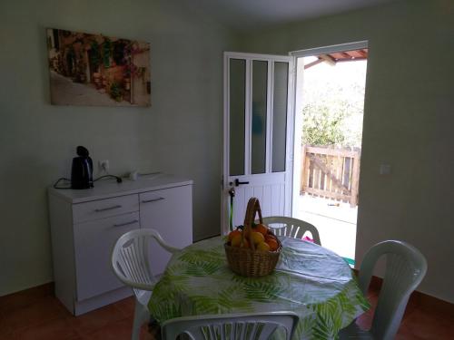 Konyha, Nature Houses in Sao Sebastiao