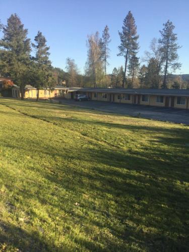 Budget Inn - Laytonville