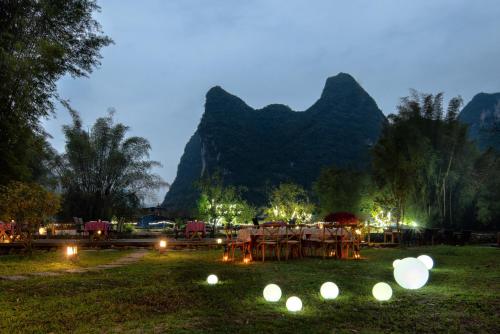 Yangshuo Moondance Hotel