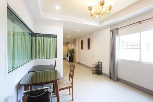 วี เพลส เรสซิเดนซ์ (V Place Residence) in สงขลา