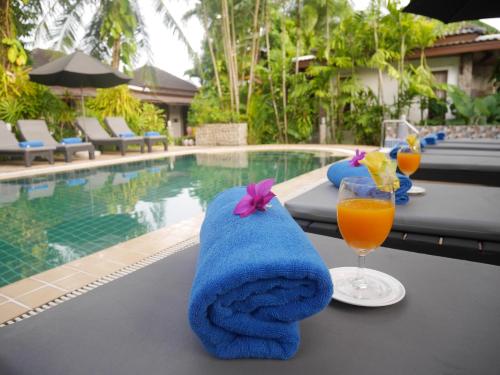 班陶海灘小屋酒店 Bangtao Beach Chalet