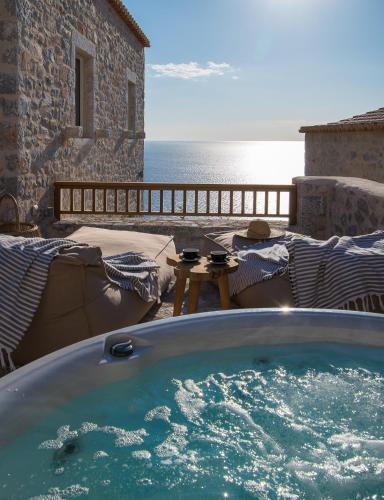 191744679 BASSA MAINA Villas & Suites