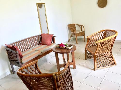Instalaciones, Hotel Jardin de la Paix in Moroni