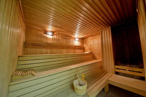 Mediteran Hotel & Resort - image 3