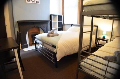 Old Swan Guest House near Croxteth Hall & Country Park