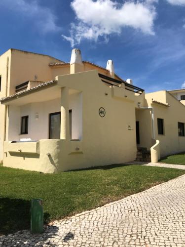 H6-101 Clube Brisamar, Unterkunft in Alvor