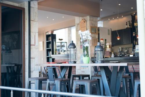 Stamos Hotel in Afytos