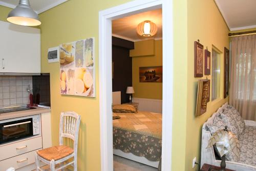  Studio on the beach with private garden in Agía Triás