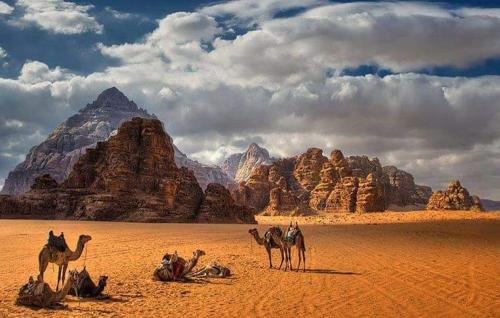 wadi rum Bedouin house