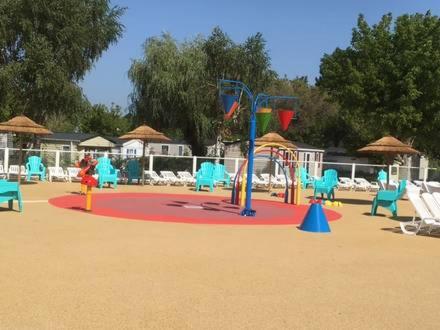 Camping SIBLU les Charmettes **** mobile home 858
