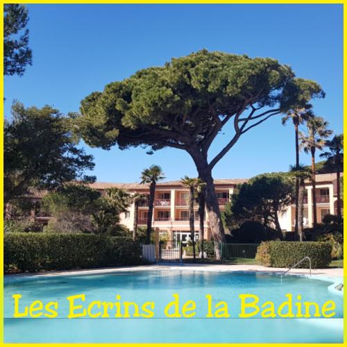 Ecrins de la Badine- pinède - Plage de l'Almanarre