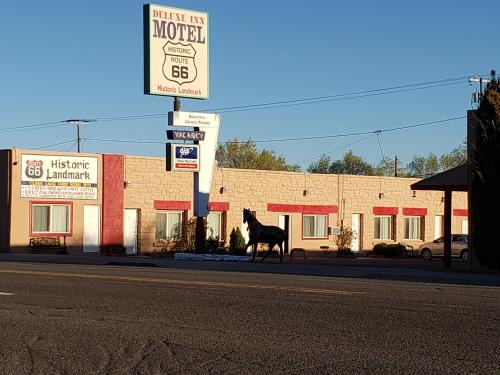 Deluxe Inn