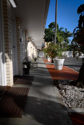 Surf Street Motel Surf Street Motel is perfectly located for both business and leisure guests in Gold Coast. The property features a wide range of facilities to make your stay a pleasant experience. Service-minded staf