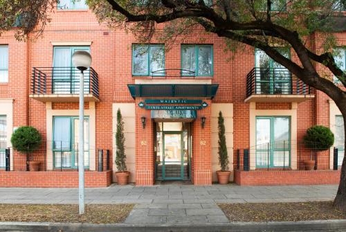 Majestic Tynte Street Apartments