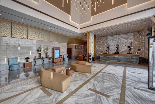 Лоби, S Hotel Al Barsha in Дубайленд