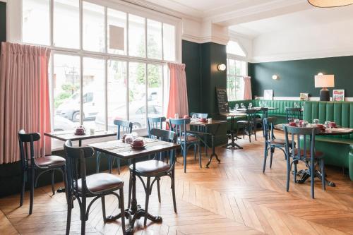 ผับ/เลาจน์, ดิ ออริจินัล บูทิก โฮเทล โอกาโย บาญอล-เดอ-โลร์น (The Originals Boutique, Hôtel Ô Gayot, Bagnoles-de-l'Orne) in บ๊ากโนเล เดอ ลออร์น