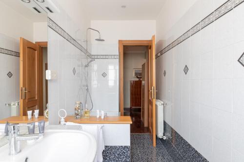 Vatican Cozy Apartment with Terrace - image 14