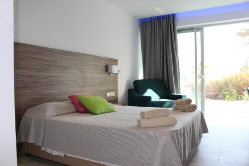 Fedrania Gardens Hotel Fedrania Gardens Hotel is a popular choice amongst travelers in Ayia Napa, whether exploring or just passing through. Both business travelers and tourists can enjoy the hotels facilities and services