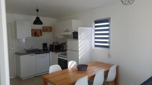 Chalet Les dauphins in Ле Брель-ен-Бессон