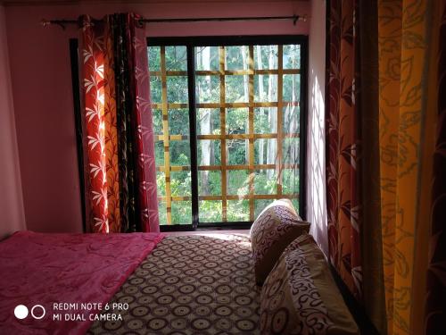 Munnar Pavithra Riverview Homestay