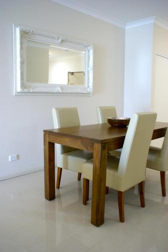 Astina Serviced Apartments - Central - image 6
