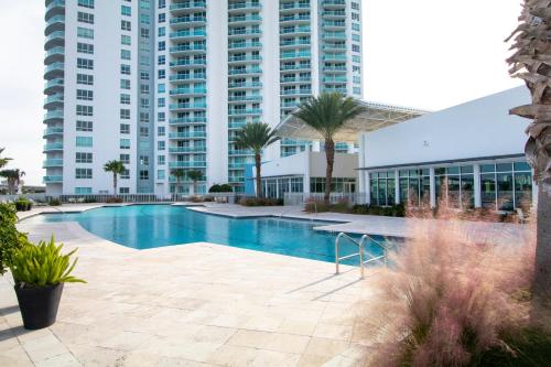 Riverfront Luxury Stunning Views & Top Amenities in Holly Hill, USA