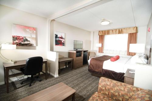 Best Western Plus Sandusky Hotel & Suites