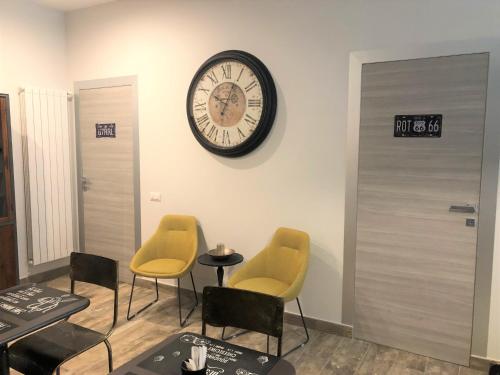 INDUSTRIAL CHIC HOUSE - Private parking 4