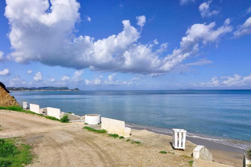  Darmanin Apartment 2 Gyalos Corfu in Astrakeri