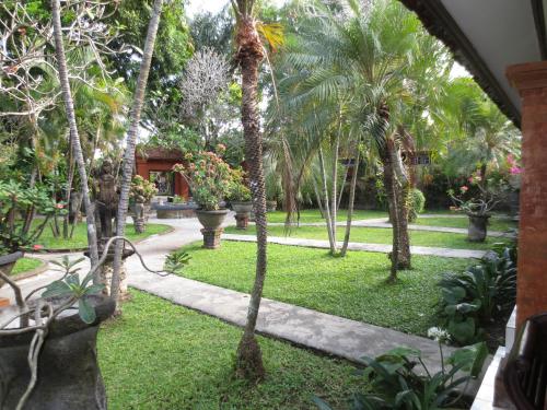 Laghawa Beach Hotel – Sanur, CO