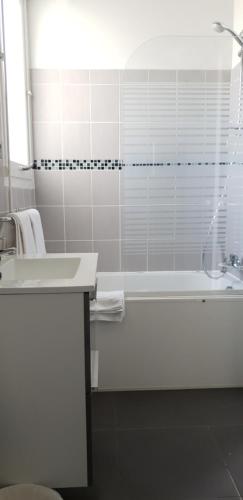 Hôtel La Baïne - image 12