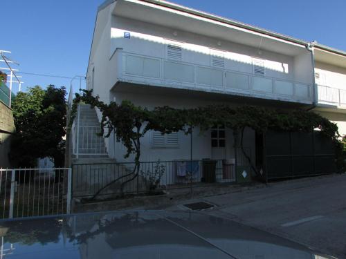  Apartment Dolores in Primošten